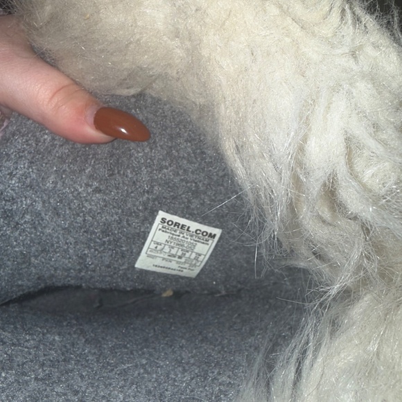 Sorel Boots (see flaws) - Picture 7 of 10